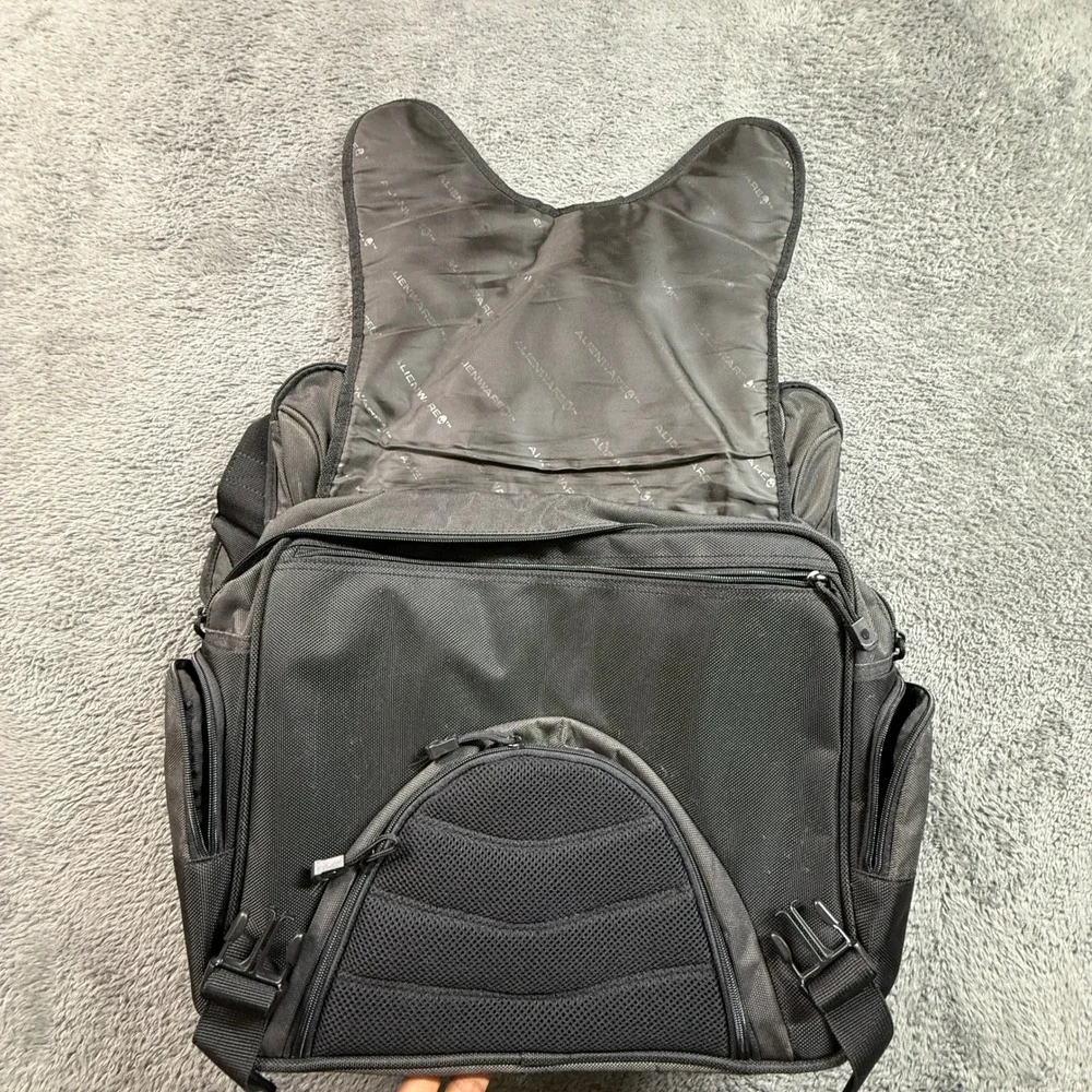 Alienware Odyssey Laptop Messenger Bag Unisex 17